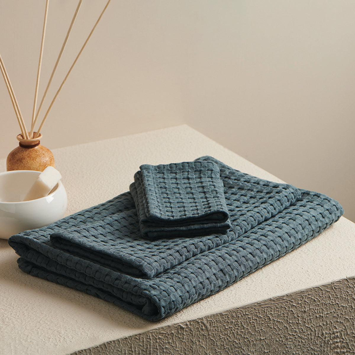Bamboo Cotton Towel Set | Waffle Design | Storm Grey | Set of 4 By Oodaii