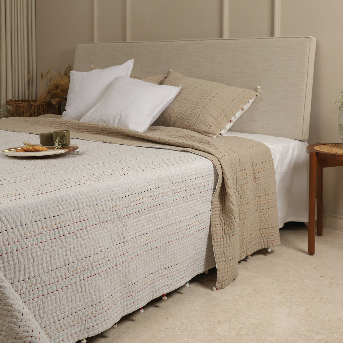 Cotton Bedspread Set | Reversible | Woven Design | Beige & White By Aplito