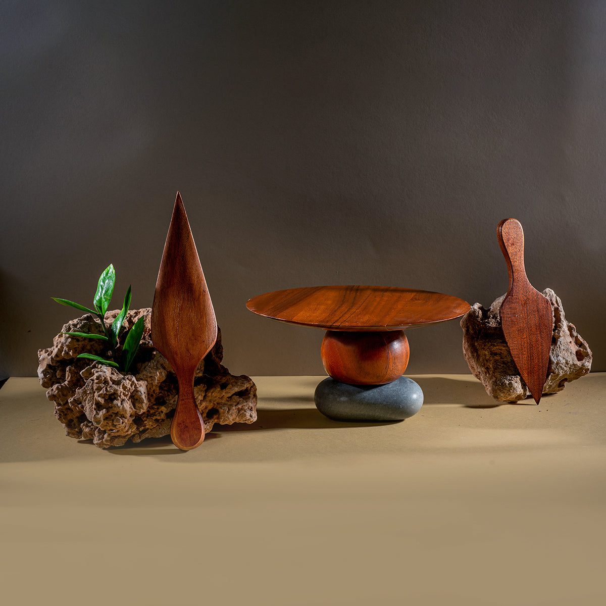 Acacia Wood Cake Stand with Cutters | Brown | Set of 3 By Araana Home