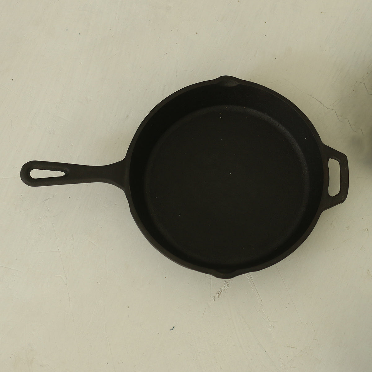 Cast Iron Skillet | Greyish Black By Getkitch