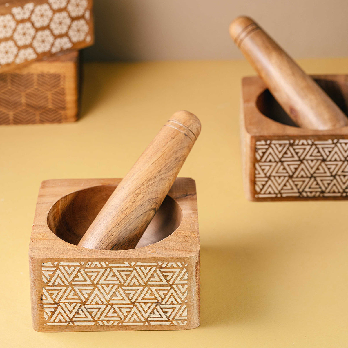 Wooden Mortar Pestle Set | Triangle Design | Brown & White By Araana Home