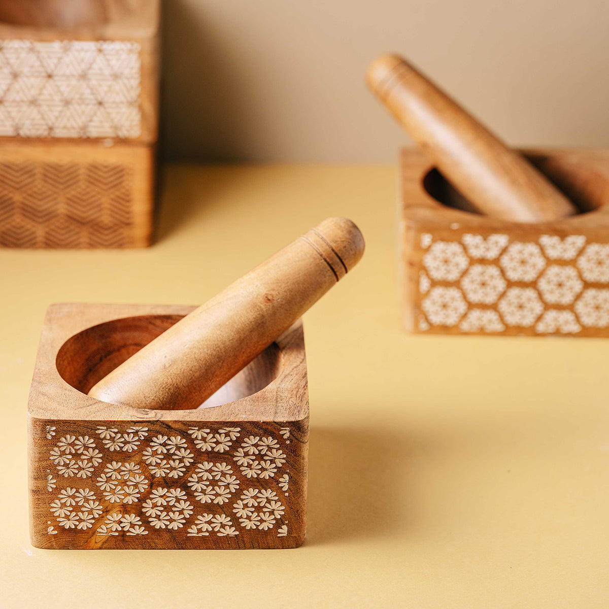 Wooden Mortar Pestle Set | Floral Design | Brown & White By Araana Home