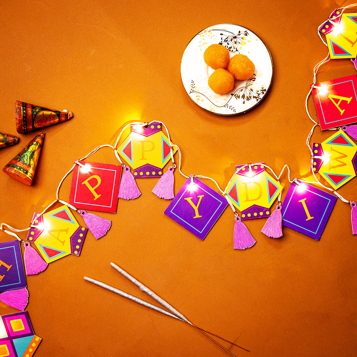 Bandharwar Toran | Birch Wood | Light Bunting | Lantern Design | 118 Inches