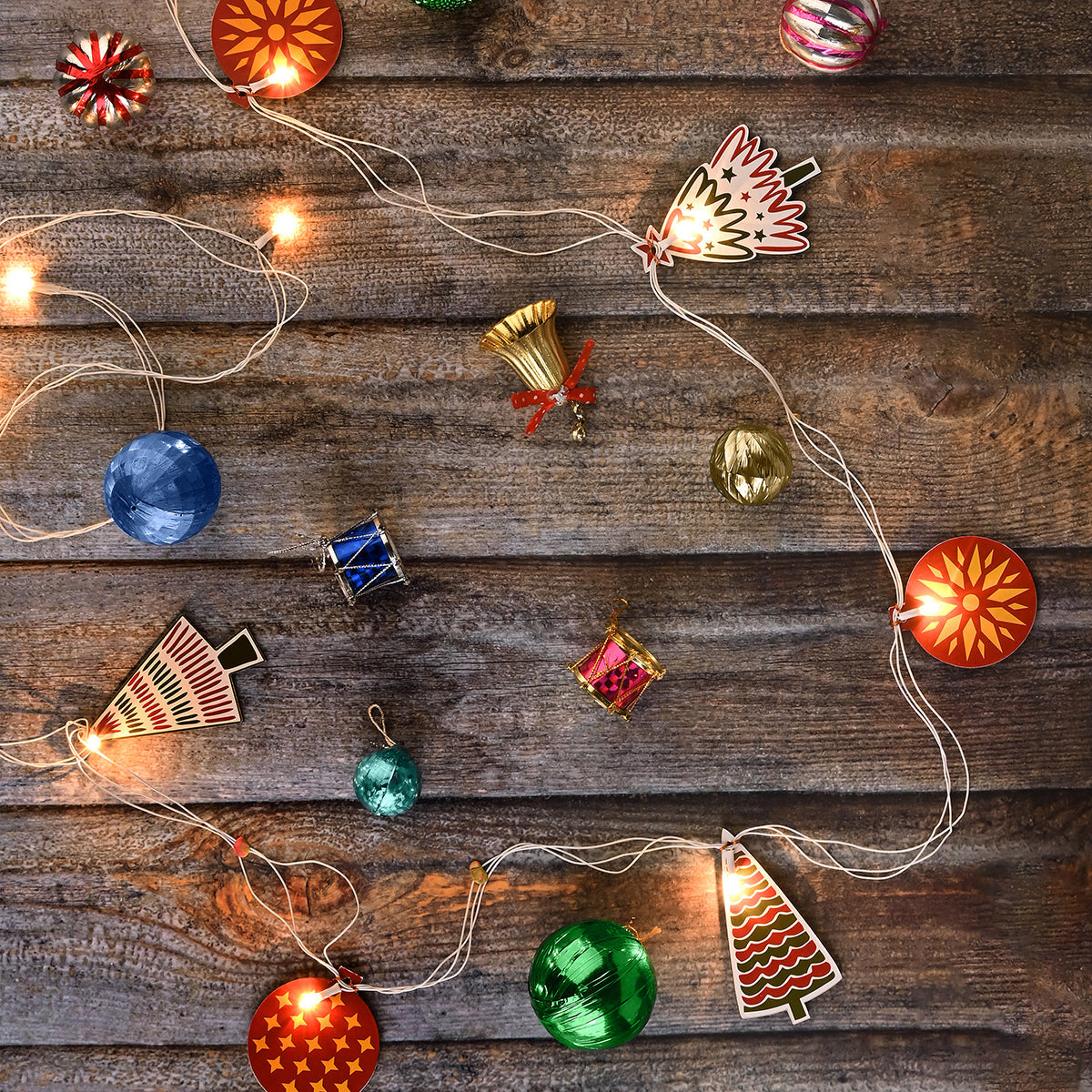 Decorative Light Bunting | Birch Wood | Bobble Design | Multicolour | 118 inches